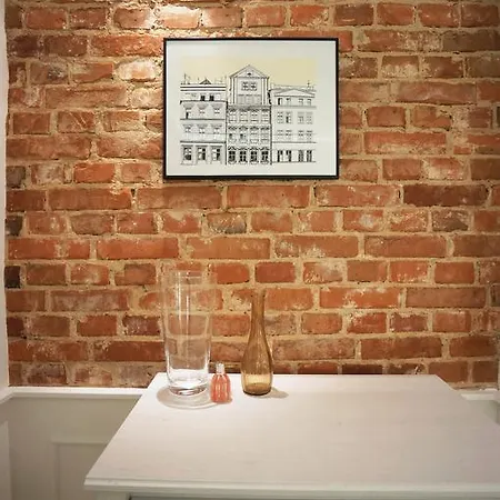 Cozy City Center Apartment